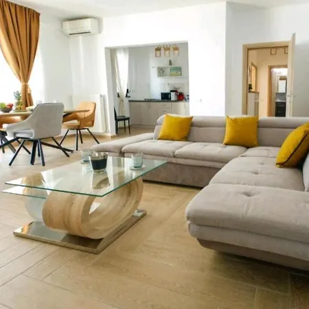 Nikos Infinity Apartment *