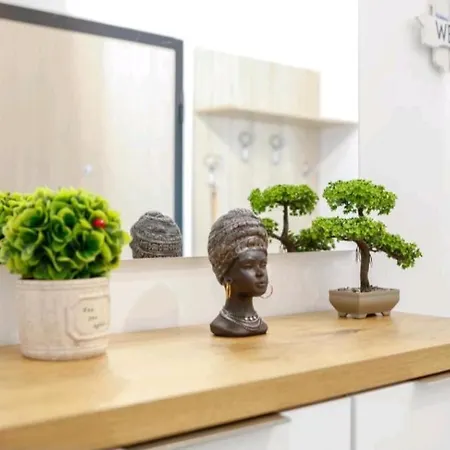 Nikos Infinity Apartment