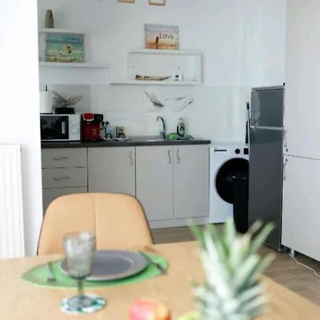 Nikos Infinity Apartment *